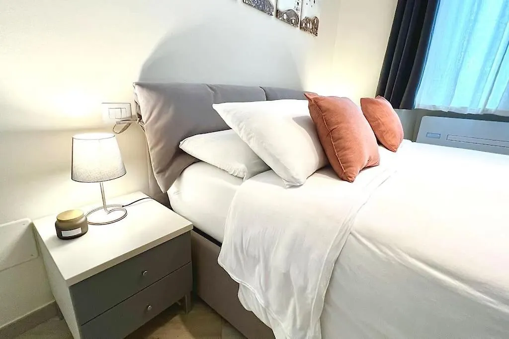 Marghera - Fiera Netflix & Wifi 10 Min To Duomo Apartment Milan 0*,  Italy